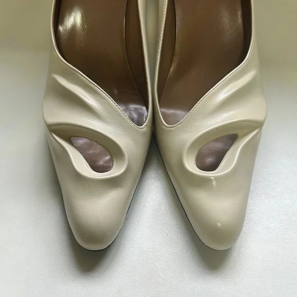 Tory Burch Sculpted Peep-Toe Pumps - Picture 2 of 10